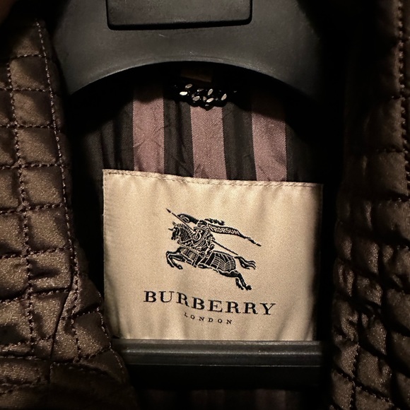 Gorgeous Burberry Jacket - Picture 6 of 13